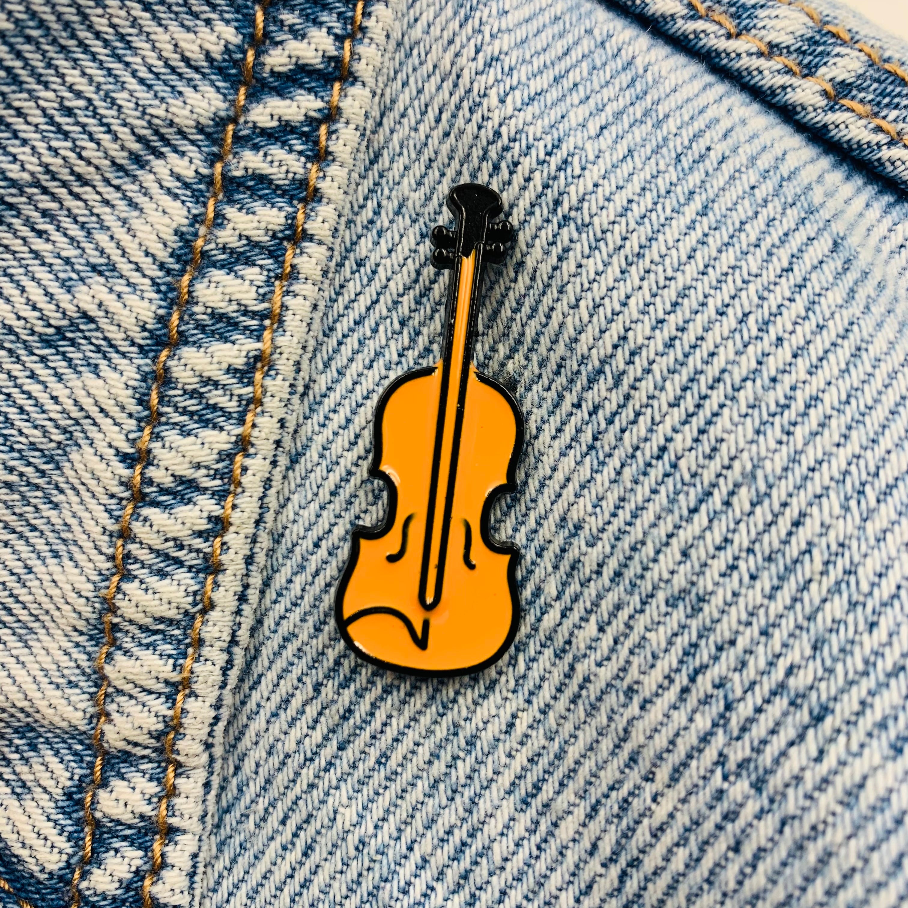 Cello Emaille Pins