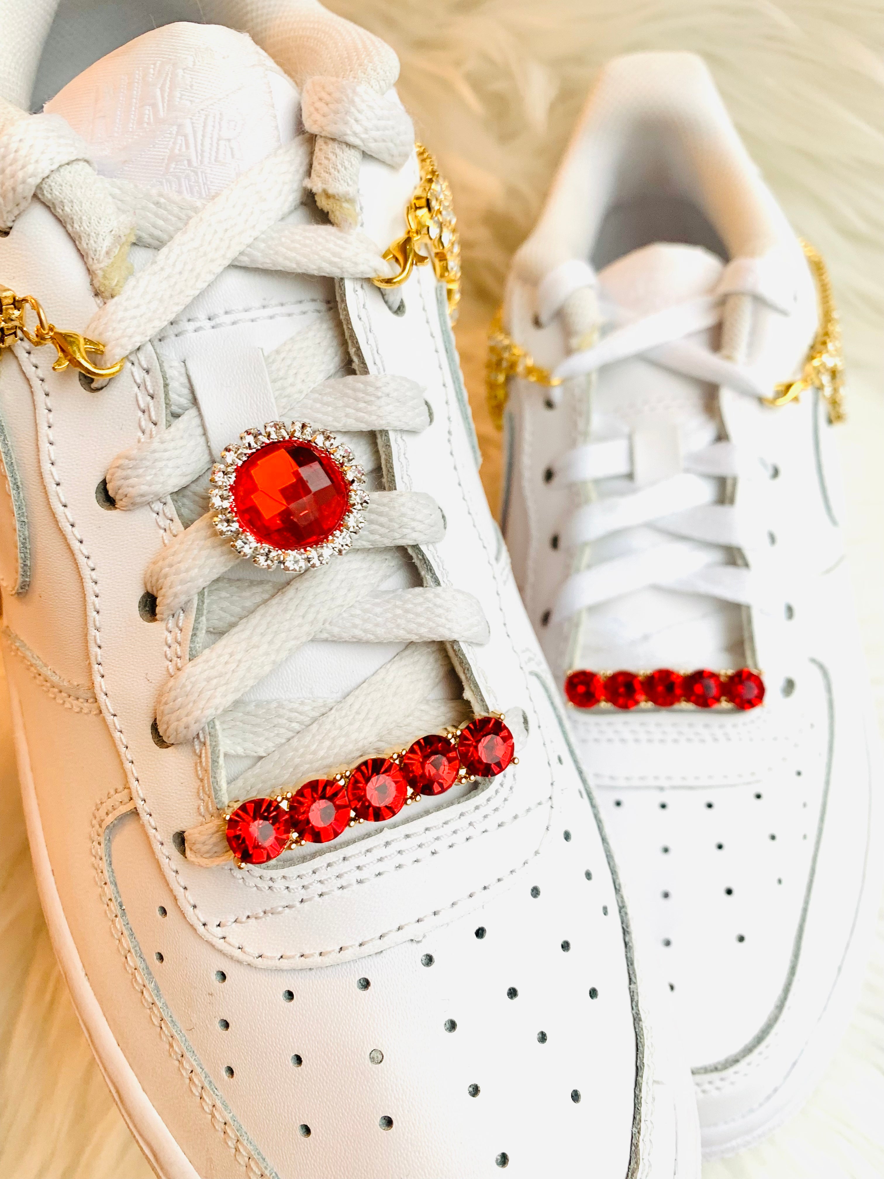 Silver / Darkred Shoe Lace Locks