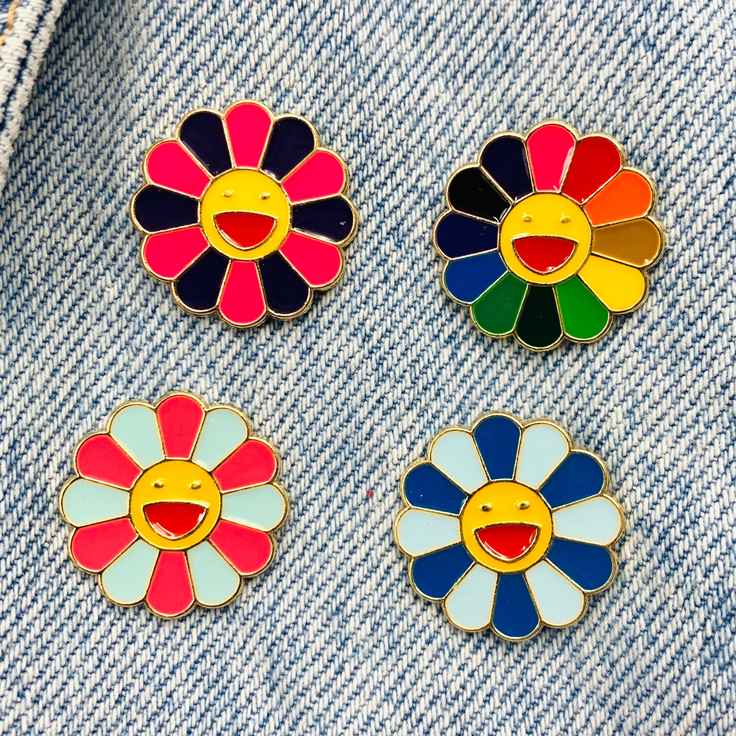 Blumen Kaws Emaille Pins