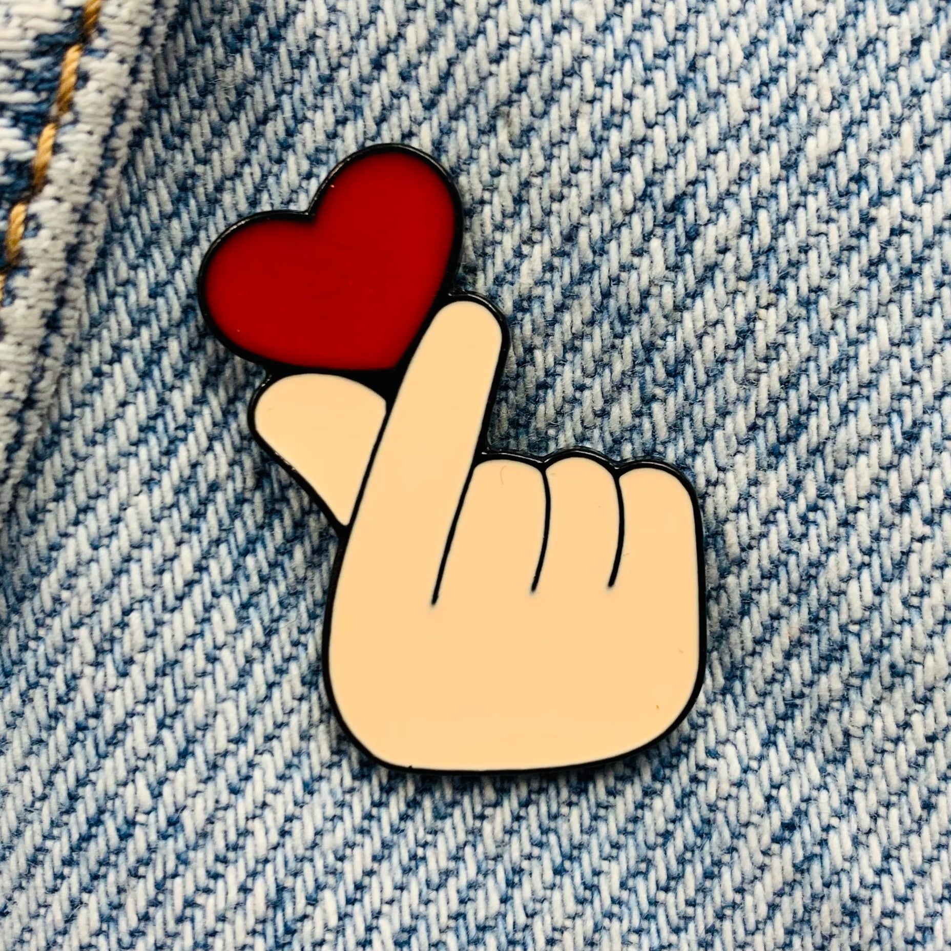 Japanese Heart Enamel Pin