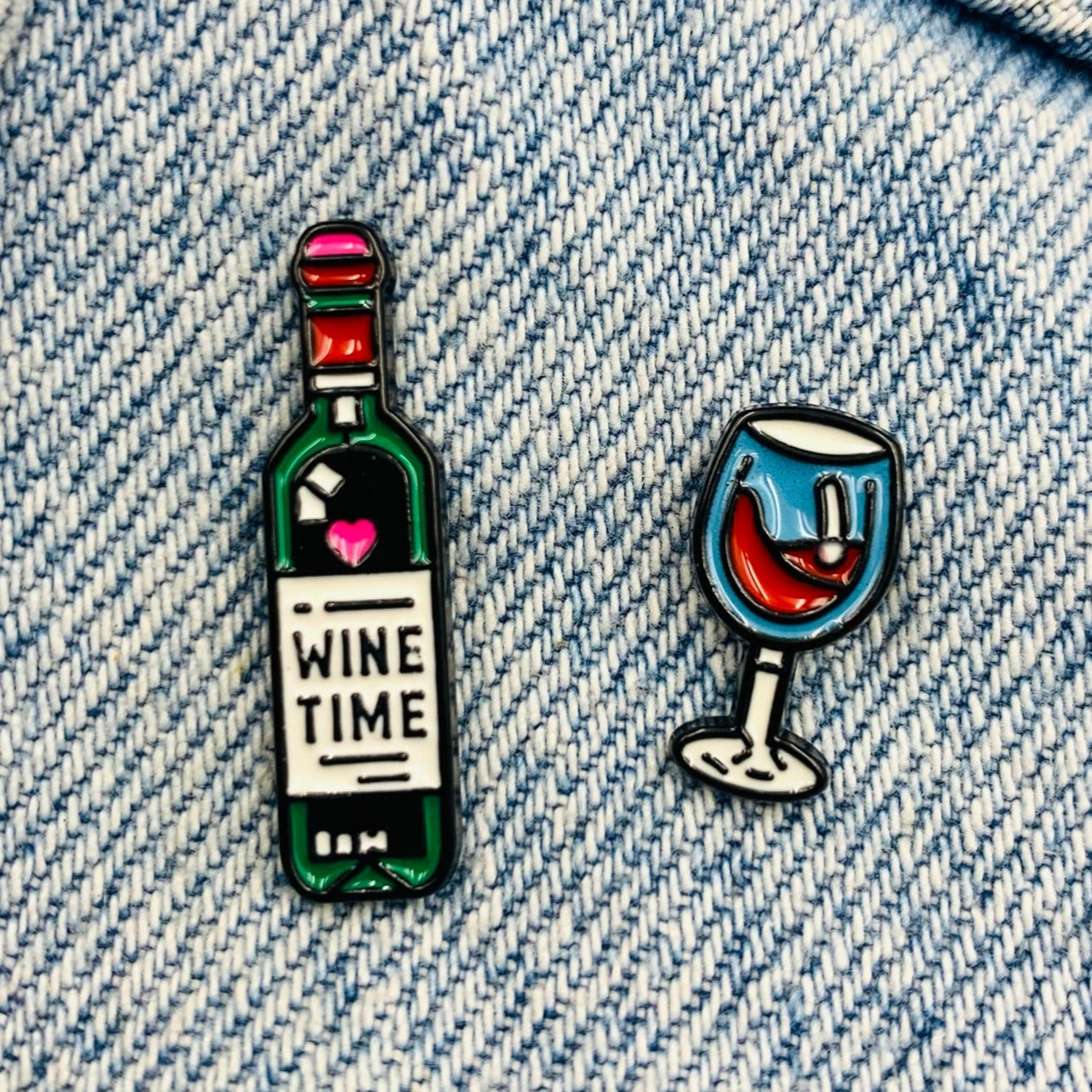 Wein Emaille Pin