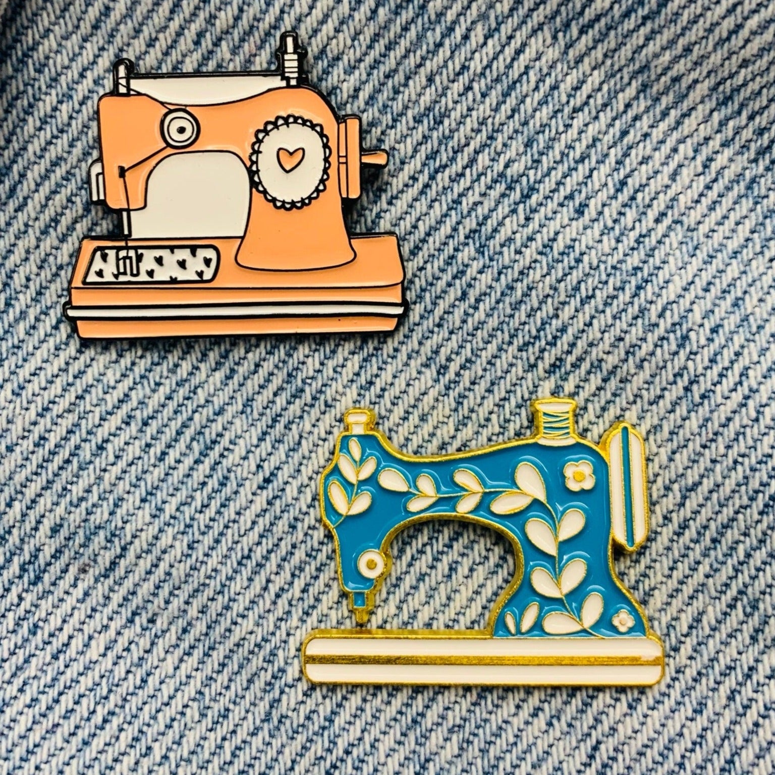 Sewing machine Enamel Pin