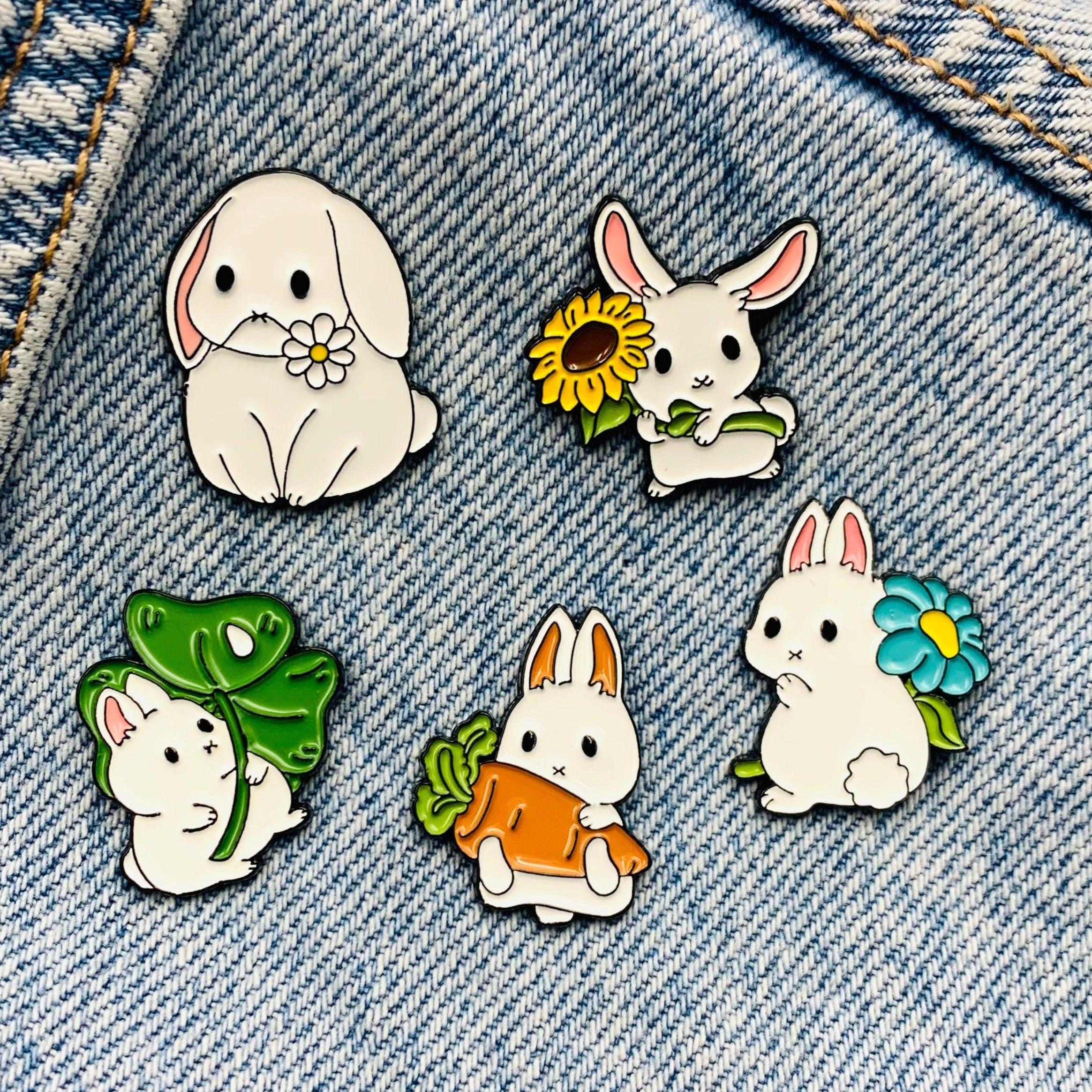 Cute rabbit Enamel Pin