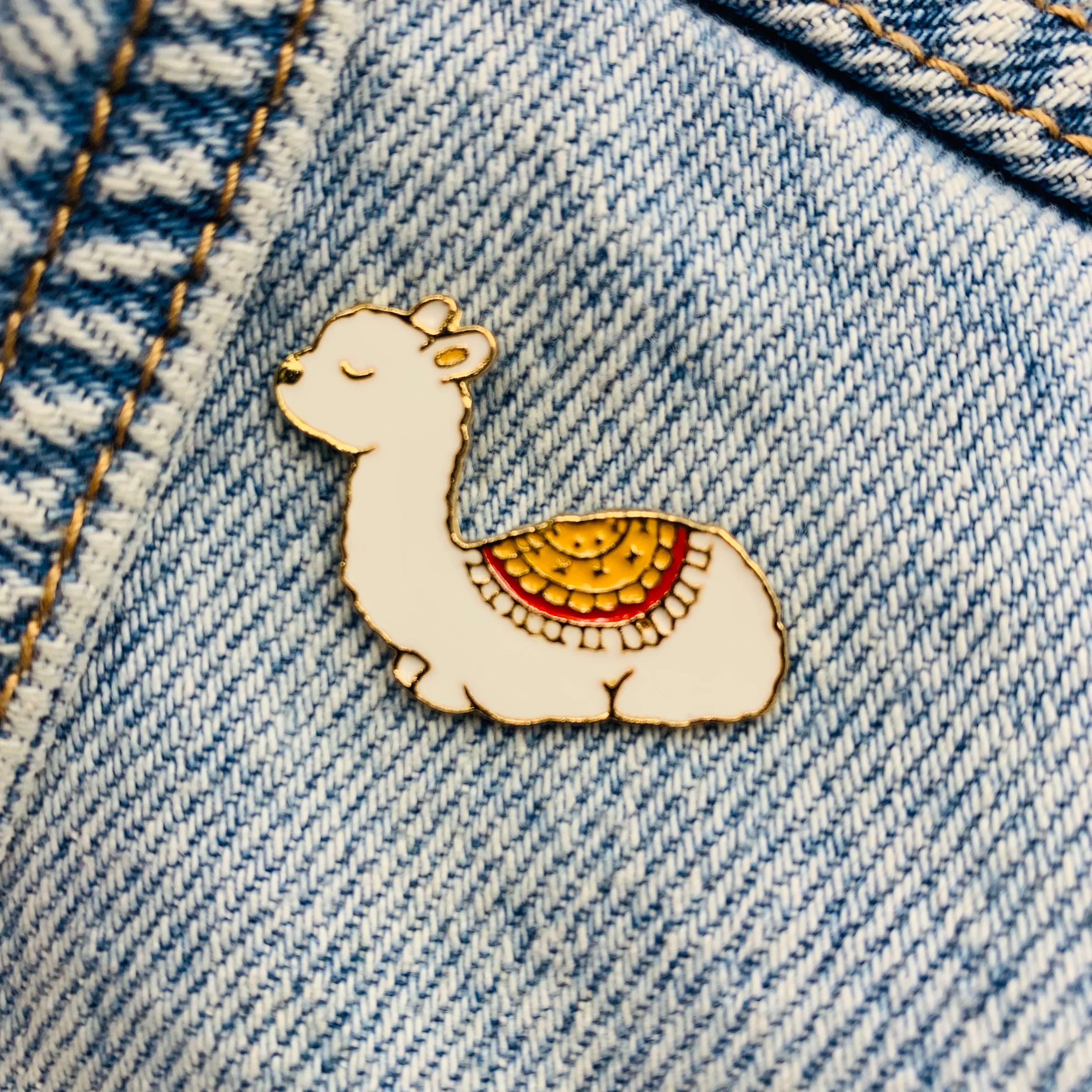 Lama Emaille Pin