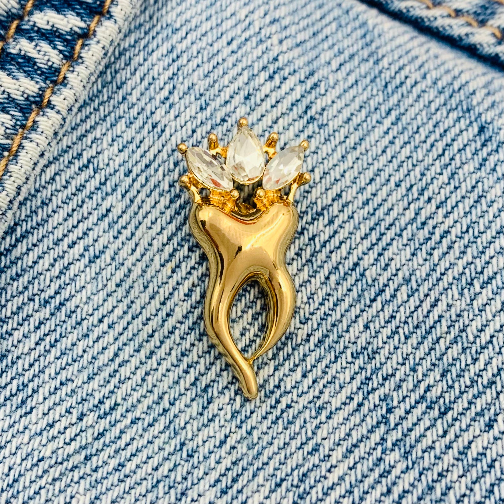 Tooth with a crown Enamel Pin