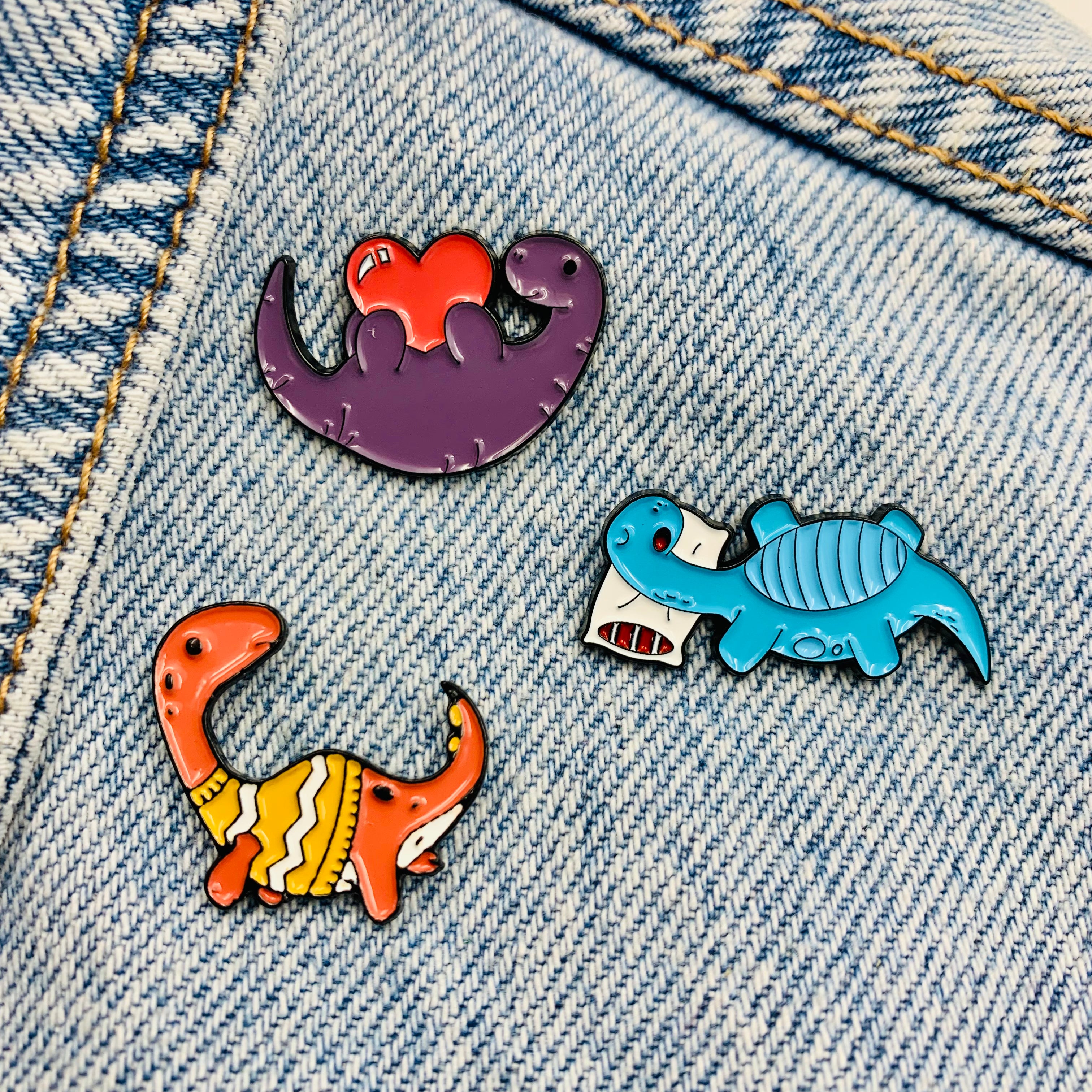 Dinosaur Emaille Pins