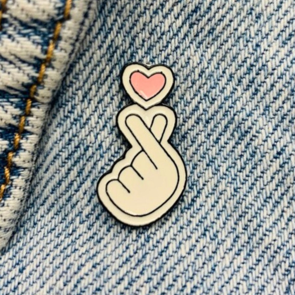 Japanese Heart Enamel Pin