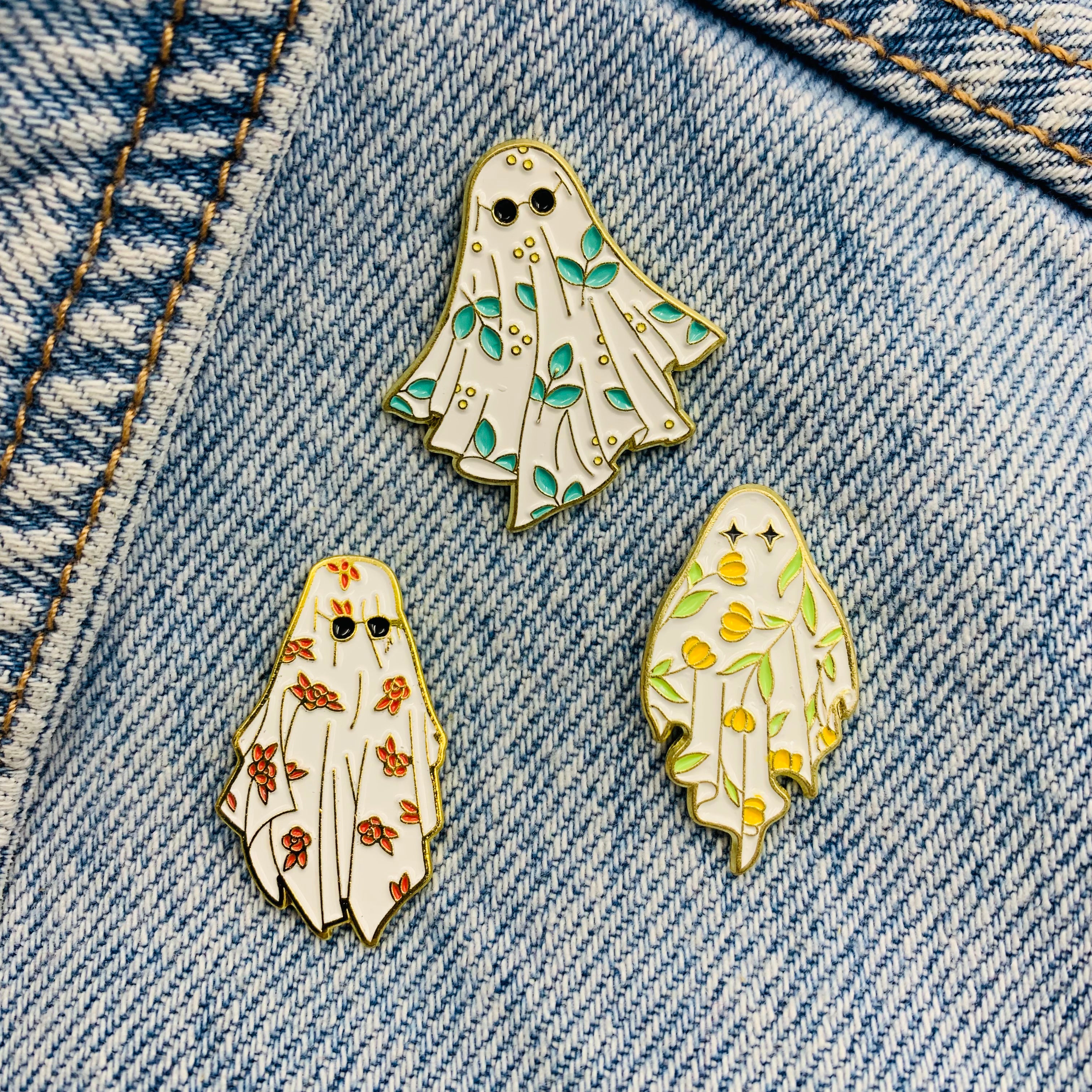 Cute Ghost Emaille Pins